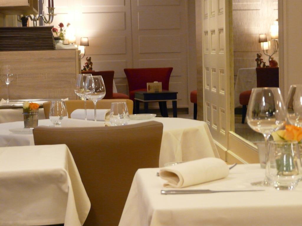 Hostellerie D'Heloise Logis Κλυνύ Εξωτερικό φωτογραφία