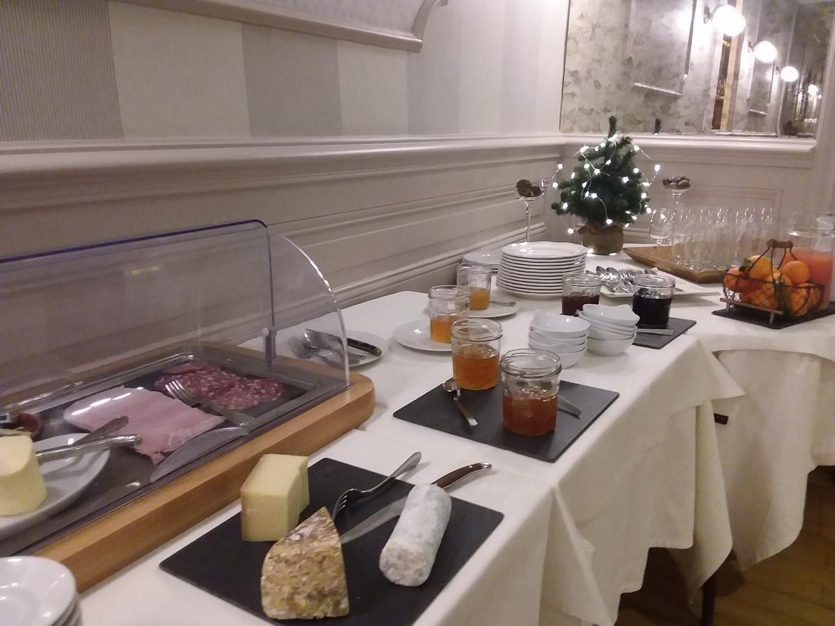 Hostellerie D'Heloise Logis Κλυνύ Εξωτερικό φωτογραφία